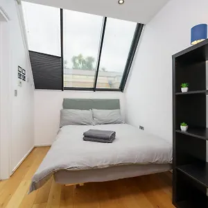 En-suite In Zone 1 Homestay London