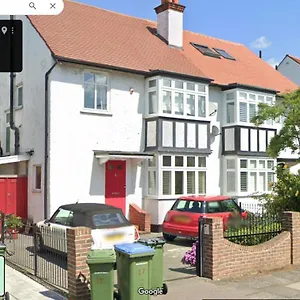 Greenwich House Homestay London